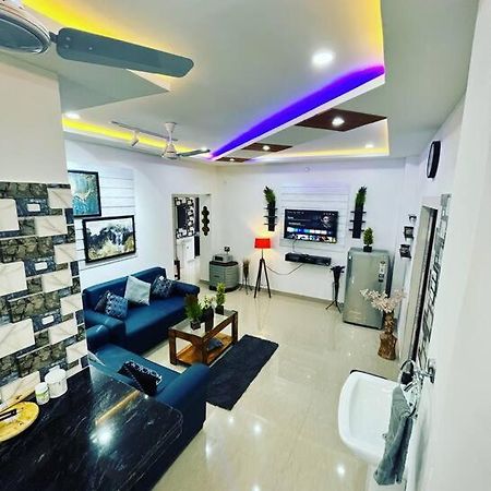 Вилла Light House, Unique & Cozy 2Bhk Гувахати Экстерьер фото