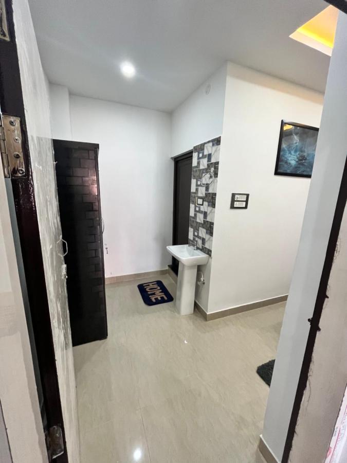Вилла Light House, Unique & Cozy 2Bhk Гувахати Экстерьер фото