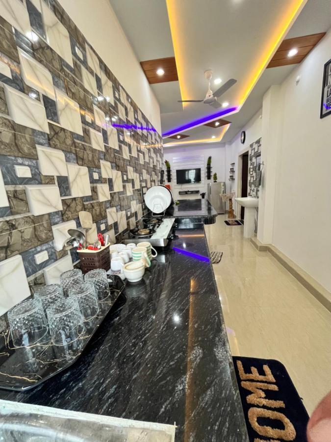 Вилла Light House, Unique & Cozy 2Bhk Гувахати Экстерьер фото